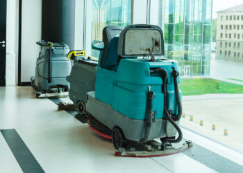 Your Casual Guide to Picking the Ultimate Commercial Vacuum Cleaner for a Spotless Workspace!